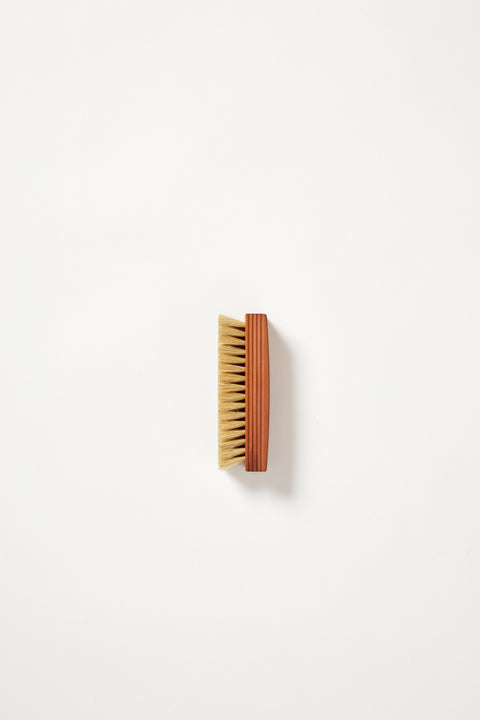 Polishing brush white bristles