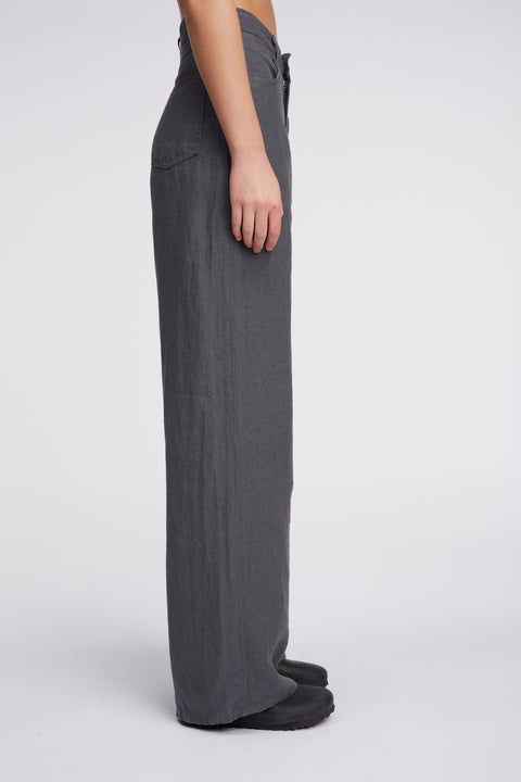 Keri Pond Linen
