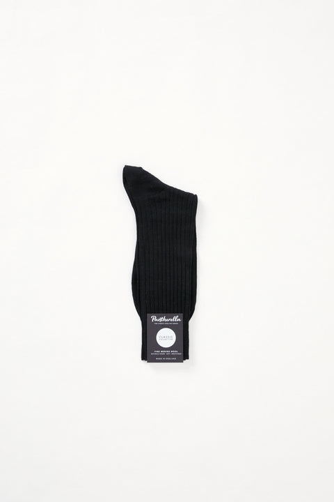 Laburnum Black